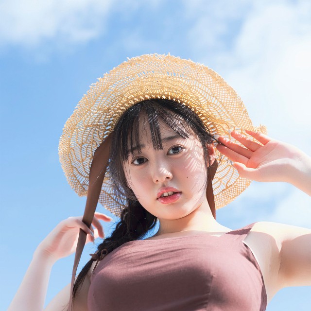 白濱美兎（提供：週刊SPA!編集部　撮影：唐木貴央　ヘアメイク：新井祐美子　スタイリング：菊地文子）