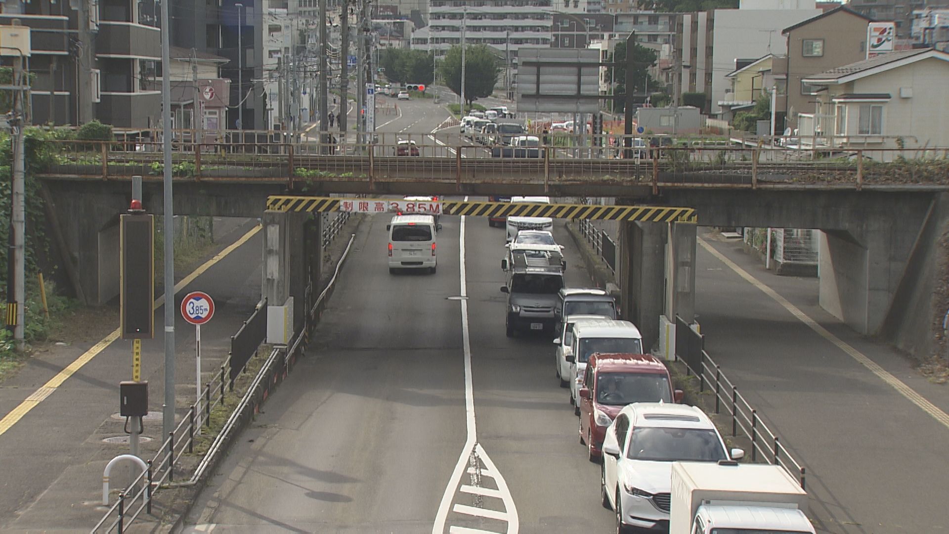 仙台市　アンダーパスで実証実験　遮断機を設置して車の進入を規制へ　市立学校の臨時休校の指針も見直す方針