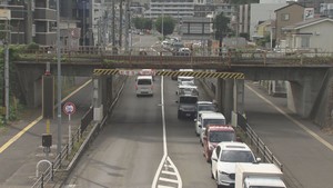 仙台市　アンダーパスで実証実験　遮断機を設置して車の進入を規制へ　市立学校の臨時休校の指針も見直す方針