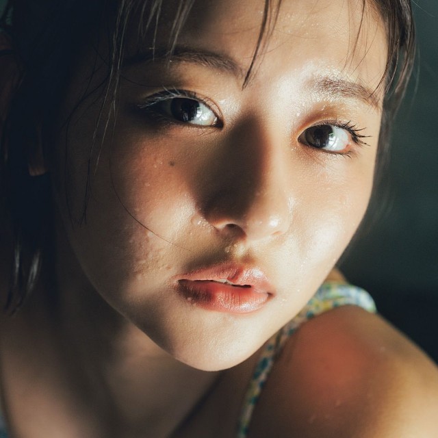 すみぽん1st写真集『offcourt(オフコート)』 （撮影：東京祐、扶桑社）