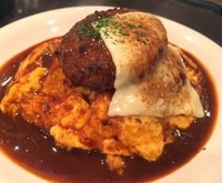 4位おむや　ハンバーグオムライス