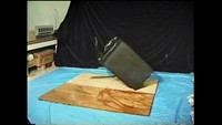 さらに暴れるかのごとく、激しく動く洗濯機。一旦収まったかのように見えたが……（画像提供：NITE）