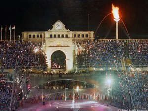 バルセロナ五輪の開会式、火矢で聖火台に点灯　記憶に残る離れ業を成し遂げた人物とは