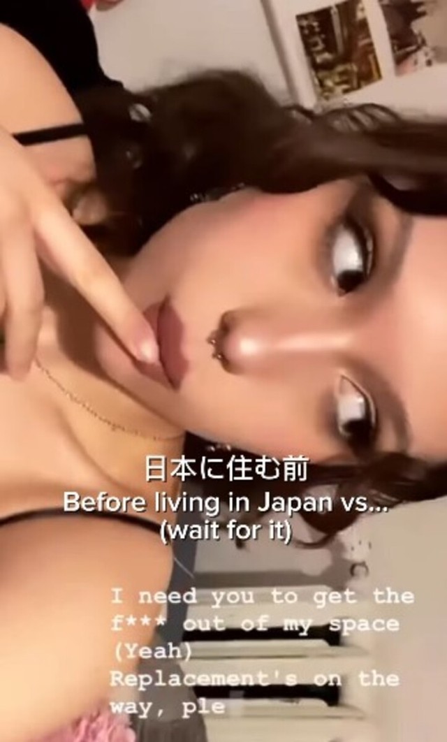 〈Before〉日本に住む前のアメリアさん。唇が小さいこともコンプレックスで、リップメイクでできるだけふっくら見せるようにしていた／アメリアさん（@am333li444）提供