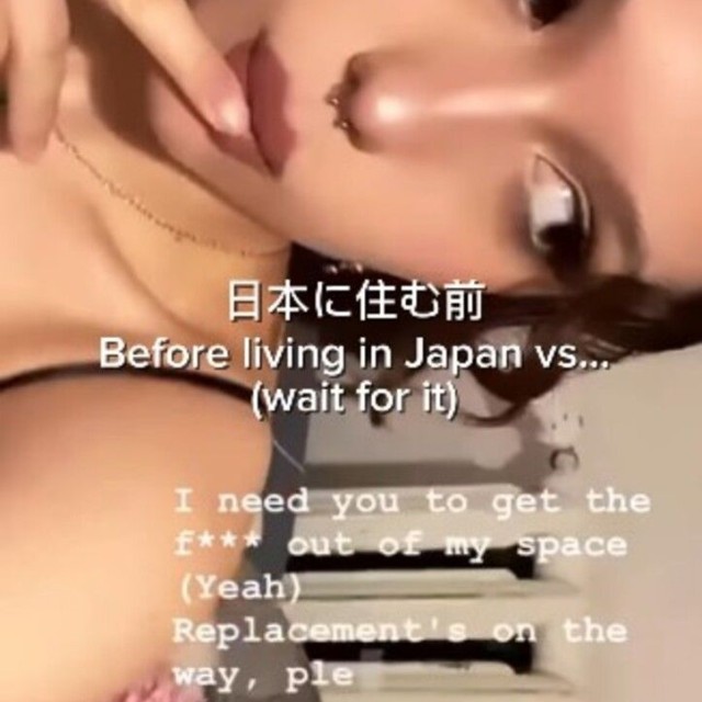 〈Before〉日本に住む前のアメリアさん。唇が小さいこともコンプレックスで、リップメイクでできるだけふっくら見せるようにしていた／アメリアさん（@am333li444）提供