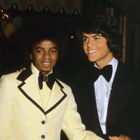 　マイケル・ジャクソンさん（左）とダニー・オズモンド