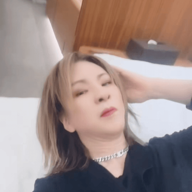 YOSHIKI (@yoshikiofficial)さんのインスタグラムより