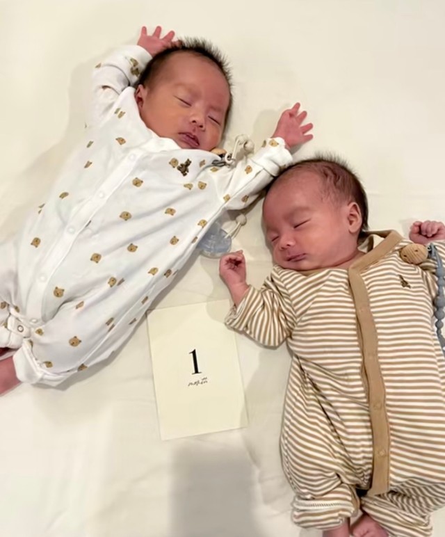 1カ月の記念フォト♡（提供：@maichi9487さん）
