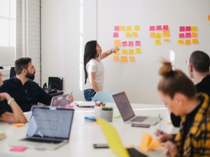 「家庭があっても働きやすい職場」で、独身の私の負担は増えている