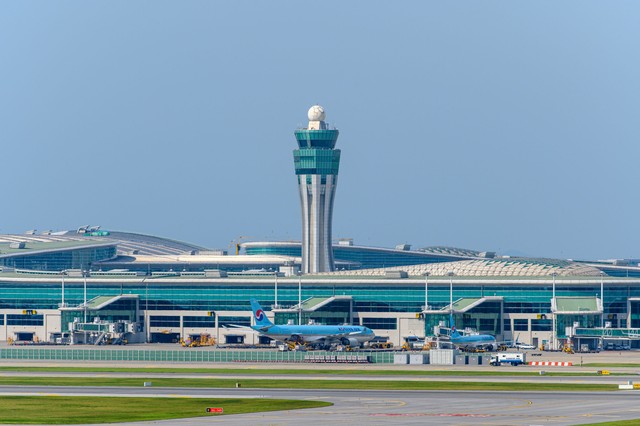 仁川空港(MYUNGKU/stock.adobe.com)