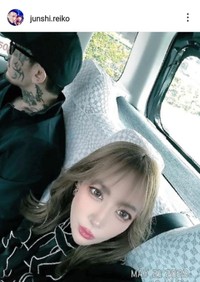 瓜田純士と妻・麗子さんのインスタグラム（＠ｊｕｎｓｈｉ．ｒｅｉｋｏ）から