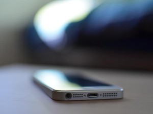 ベッドの上に正座して、震える手で電話をかけた。精一杯の恋をした私