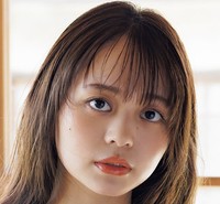 蓬莱舞（撮影：青山裕企　ヘアメイク：北川香菜実　スタイリング：角藤智美）