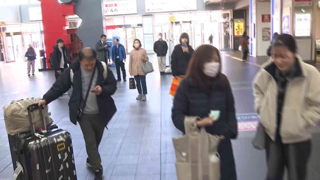 JR高松駅　午前11時30分ごろ