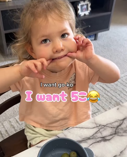 可愛すぎるぷーちゃんのおねだり（提供：＠nana_in_laさん）