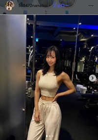 NHK小松菜夏キャスターのインスタグラム＠588472nanatsuより