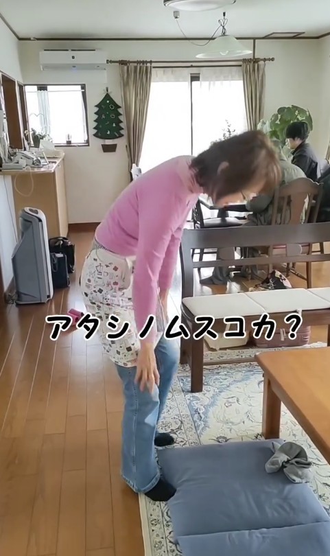 「アタシノムスコカ？」ととぼけるお義母さん／お義母さんと嫁ちゃん（@ogiboo_yome）さん提供