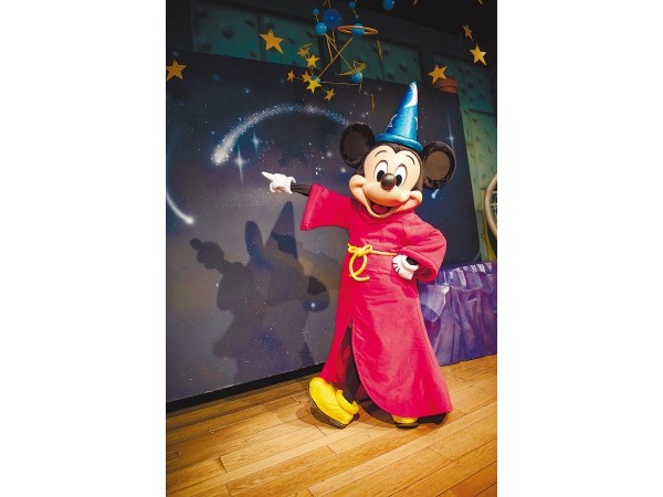 東京ディズニーランド40周年 そのあゆみと魅力 ｜ 朝日小学生