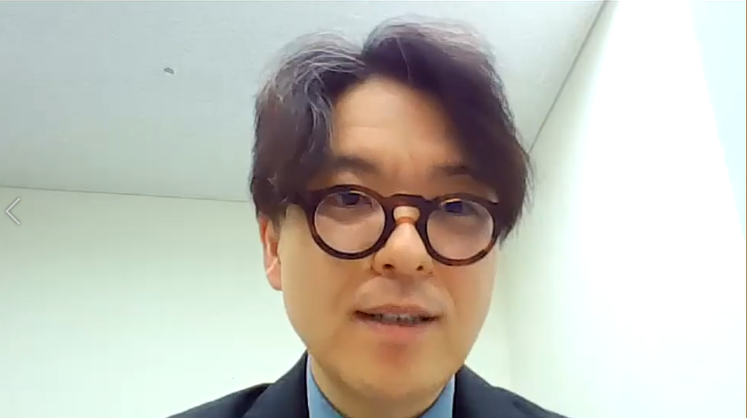 メタバースについて語る中央大教授の岡嶋裕史さん