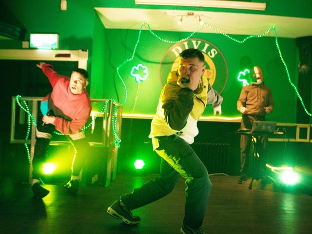 過激さと商業的成功と　壁のある街ベルファストで考える