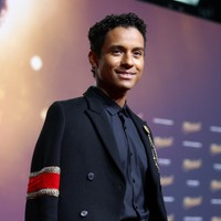 主演を務めるジャファー・ジャクソン