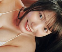 小日向優花（撮影／岡本武志　ヘアメイク／矢部恵子　スタイリング／佐賀愛衣）