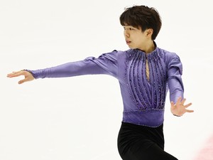 インカレフィギュア、男子SPは明治大の佐藤駿が首位、関西大の片伊勢武アミンが2位