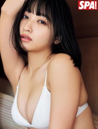 水野瞳（撮影：高橋慶佑　ヘアメイク：KEIKO（renewal）　スタイリング：毛塚由恵）