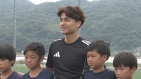 佐野航大選手がサッカー教室　笠岡市港町