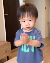 パチンッと手拍子！（提供：@y10k3076さん）