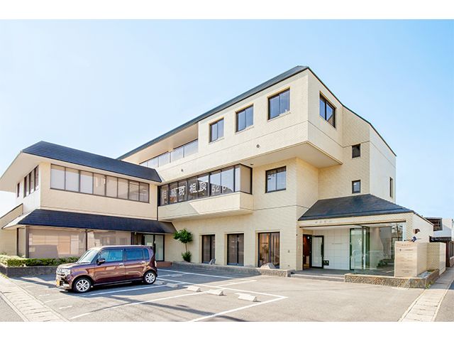 191703 税理士法人吉井財務研究所2 会議中