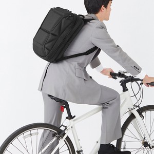 背中のラインにフィットして中身を守る！自転車通勤対応オンオフ兼用リュック「キャラパック2」がエースから発売。