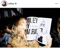マイリー・サイラスのインスタグラム＠mileyより