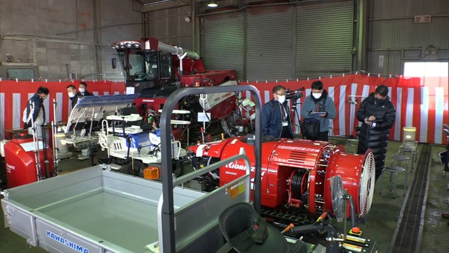 田植え機やコンバインなど　農機具の初荷式　岡山・新見市