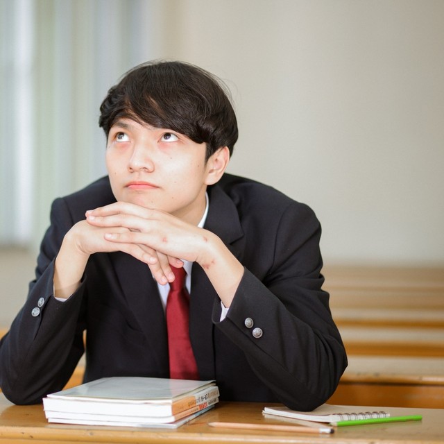 高校生になったらすぐに大学受験…　※画像はイメージです（ACworks/photoAC）