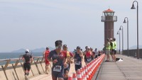 国内外から543人がエントリー　トライアスロンの大会が開かれる　高松市