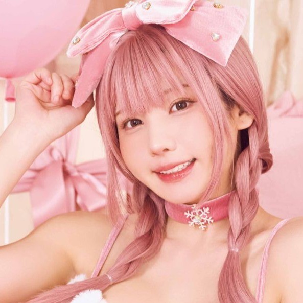 「ヤングアニマルWeb」（白泉社）に登場したえなこ＝撮影／フジシロタカノリ