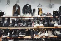 ニューヨーク・ソーホーの「セカンドストリート」。ブランドもののシューズも充実の店内