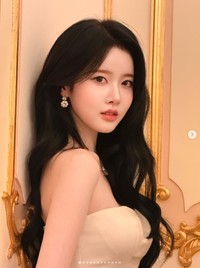 STAYC・シウンの公式インスタグラム@hermesieunnより