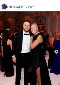ジョジョ・シワのインスタグラム@itsjojosiwaより