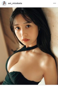 溝端葵インスタグラム＠aoi_mizobataより