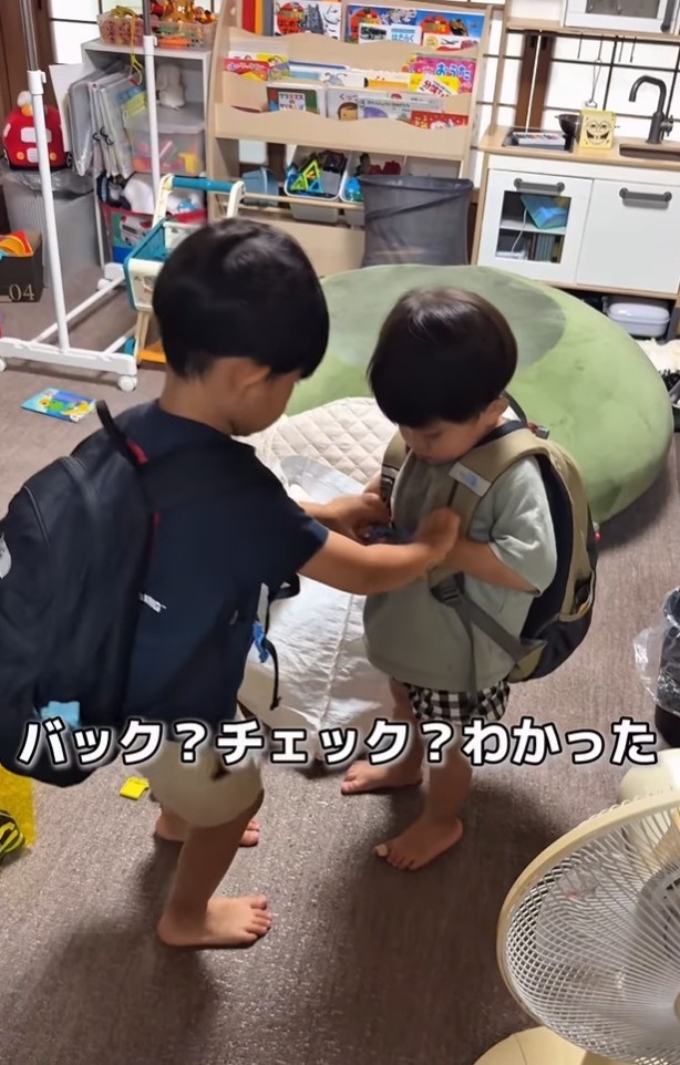 りょうくんとけいくんの現在の姿。今も優しいお兄ちゃん（お母さん「Ryo.Kei...」提供、Instagramよりキャプチャ撮影）