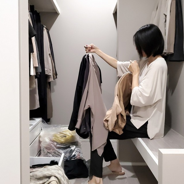 フリマアプリで得た収入には確定申告が必要？　※画像はイメージです（hooome/photoAC）