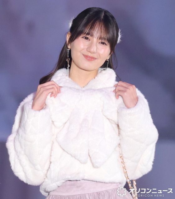 小坂菜緒、甘さあふれるコーデ | 朝日新聞デジタルマガジン＆[and]