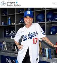 始球式に登板したピンク（ロサンゼルス・ドジャース提供）