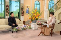 「徹子の部屋」    黒柳徹子(右)、伊藤淳史＝テレビ朝日提供