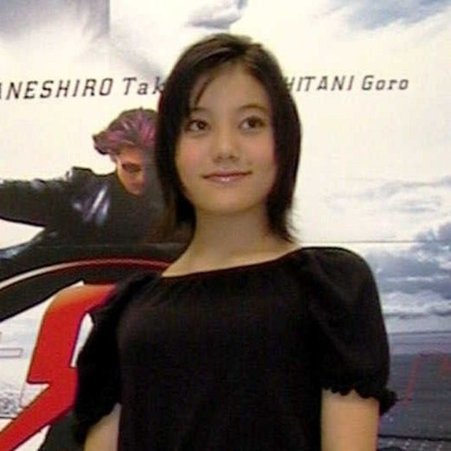 「リターナー」に出演した鈴木杏＝2002年