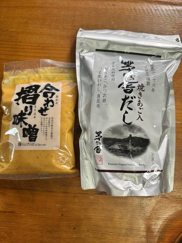 ばぁばのお味噌汁レシピに欠かせない味噌とお出汁（ona_ona_16_さんThreadsより）