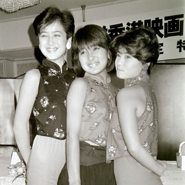 少女隊香港映画主演決定特別記者会見を行う少女隊＝1985年