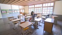 歴史×先端技術！　旧吹屋小学校で「XR体験」　岡山・高梁市